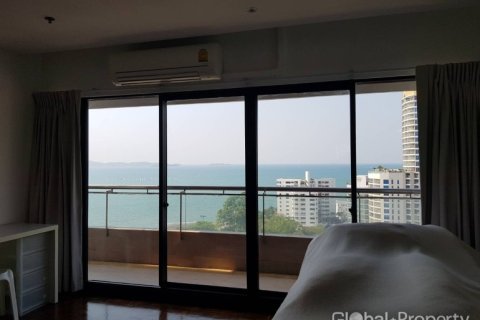 Condominio de 3 dormitorios en Pattaya, Tailandia № 163978 - foto 23