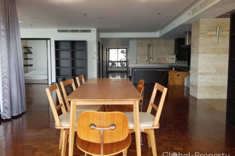 Condominio de 3 dormitorios en Pattaya, Tailandia № 163978 - foto 12