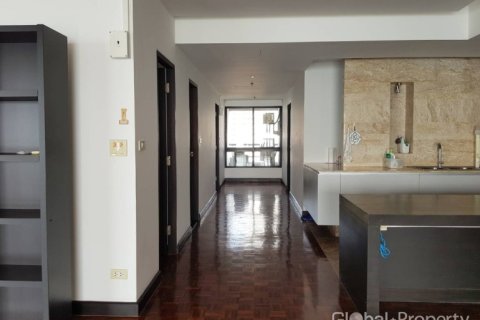 Condominio de 3 dormitorios en Pattaya, Tailandia № 163978 - foto 17