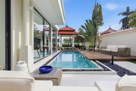 Casa de 3 dormitorios en Phuket, Tailandia № 209608 - foto 3