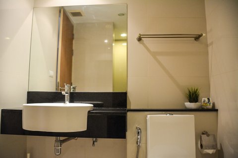 Condominio de 2 dormitorios en Bangkok, Tailandia № 66436 - foto 14