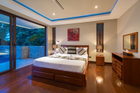Casa de 5 dormitorios en Ko Samui, Tailandia № 66437 - foto 16