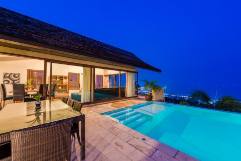 Casa de 5 dormitorios en Ko Samui, Tailandia № 66437 - foto 2
