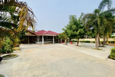 House in Pattaya, Thailand 3 bedrooms № 155627