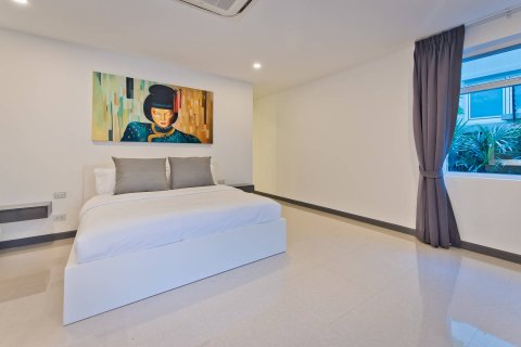 Casa de 5 dormitorios en Pattaya, Tailandia № 54663 - foto 12
