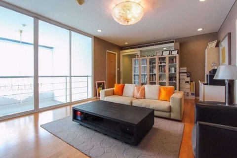 Penthouse in Khlong Toei, Bangkok, Thailand 4 bedrooms № 47855 - photo 3