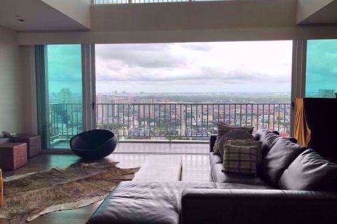 Penthouse in Khlong Toei, Bangkok, Thailand 4 bedrooms № 47855 - photo 4