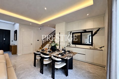House in Pattaya, Thailand 4 bedrooms № 197545 - photo 5