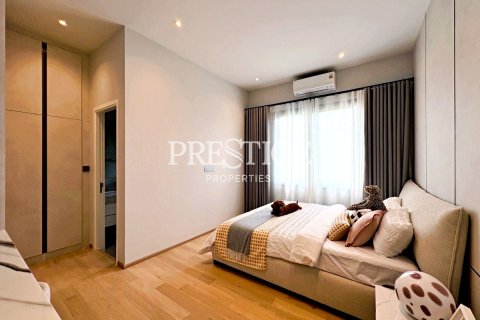 House in Pattaya, Thailand 4 bedrooms № 197545 - photo 20