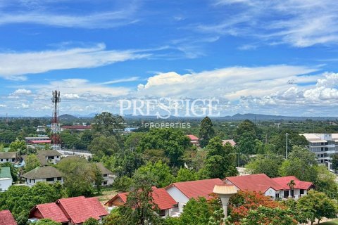 Condo in Pattaya, Thailand, 3 bedrooms № 197547 - photo 13