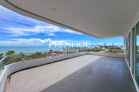 Condo in Pattaya, Thailand, 3 bedrooms № 197547 - photo 9