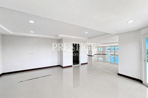 Condo in Pattaya, Thailand, 3 bedrooms № 197547 - photo 5