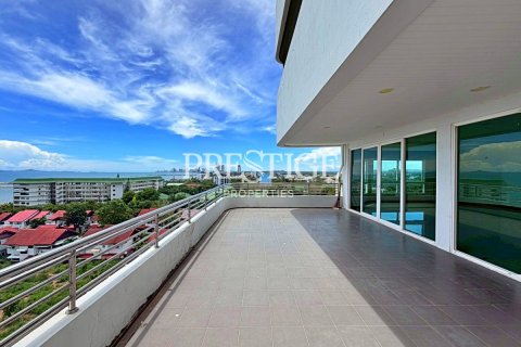 Condo in Pattaya, Thailand, 3 bedrooms № 197547 - photo 10