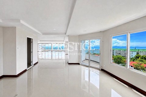 Condo in Pattaya, Thailand, 3 bedrooms № 197547 - photo 4