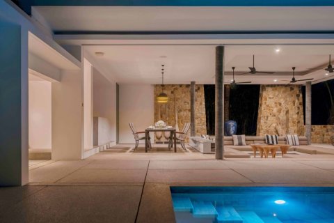 Casa de 4 dormitorios en Ko Samui, Tailandia № 180646 - foto 15
