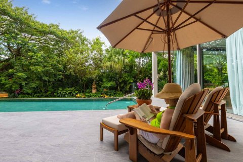 Casa de 5 dormitorios en Bang Tao, Tailandia № 180647 - foto 8