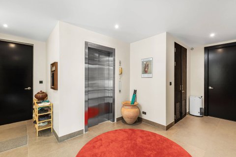 Casa de 5 dormitorios en Bang Tao, Tailandia № 180647 - foto 17