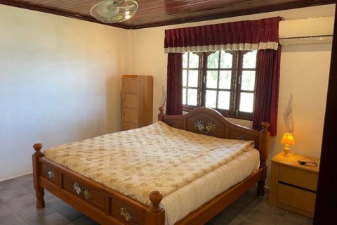 Chalet de 3 dormitorios en Chumphon, Tailandia № 172711 - foto 7