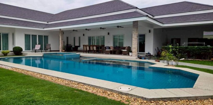 Chalet de 6 dormitorios en Cha-am, Tailandia № 172715