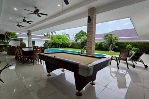 Chalet de 6 dormitorios en Cha-am, Tailandia № 172715 - foto 9