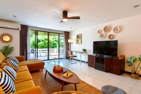 Condominio de 3 dormitorios en Pattaya, Tailandia № 172710 - foto 3