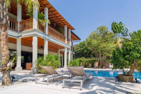 Chalet de 5 dormitorios en Phuket, Tailandia № 172714 - foto 2