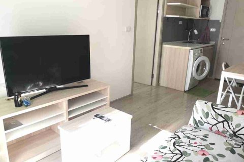 Condominio de 1 dormitorio en Bangkok, Tailandia № 208691 - foto 8