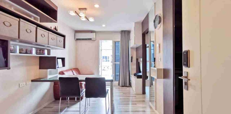 Condominio de 1 dormitorio en Phaya Thai, Bangkok, Tailandia № 208695