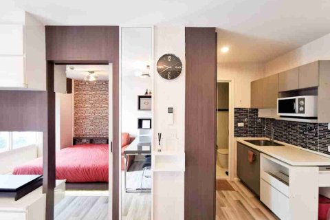Condominio de 1 dormitorio en Phaya Thai, Bangkok, Tailandia № 208695 - foto 8