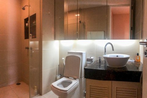 Condominio de 2 dormitorios en Bangkok, Tailandia № 65759 - foto 13