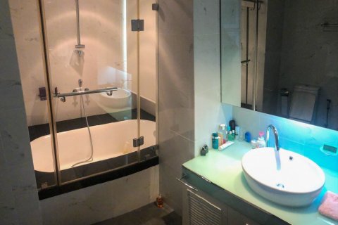 Condominio de 2 dormitorios en Bangkok, Tailandia № 65759 - foto 14