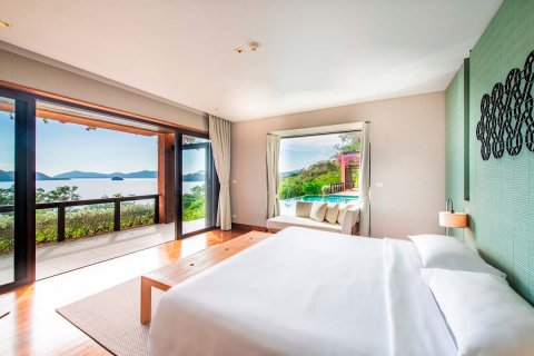 House in Phuket, Thailand 4 bedrooms № 65761 - photo 14
