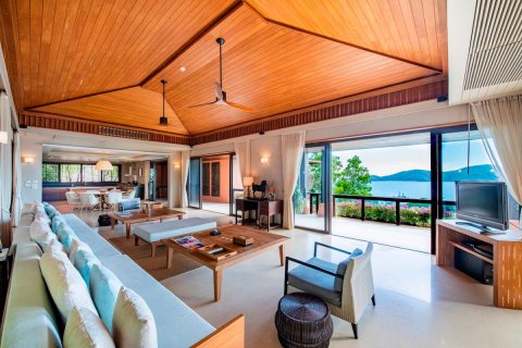 House in Phuket, Thailand 4 bedrooms № 65761 - photo 4