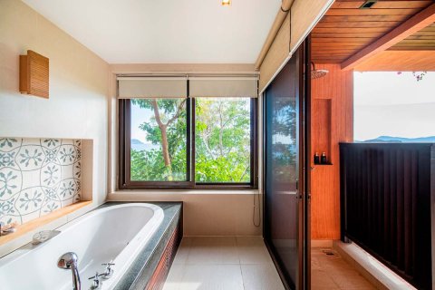 House in Phuket, Thailand 4 bedrooms № 65761 - photo 16