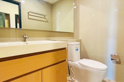 Condominio de 2 dormitorios en Chiang Mai, Tailandia № 162496 - foto 12