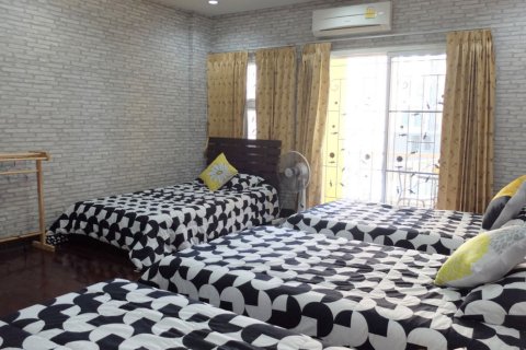 Commercial property in Chiang Mai, Thailand 150 sq.m. № 162498 - photo 7
