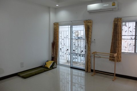 Commercial property in Chiang Mai, Thailand 150 sq.m. № 162498 - photo 9