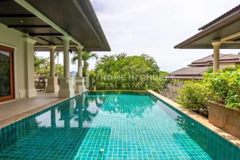 Haus in Phuket, Thailand 6 Schlafzimmer № 146664 - Foto 1
