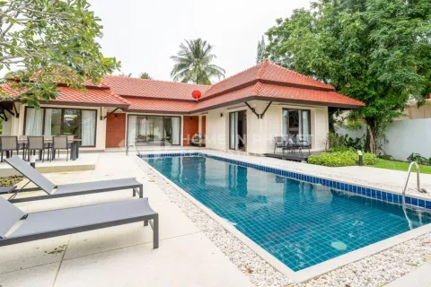 Casa de 3 dormitorios en Phuket, Tailandia № 146665 - foto 2