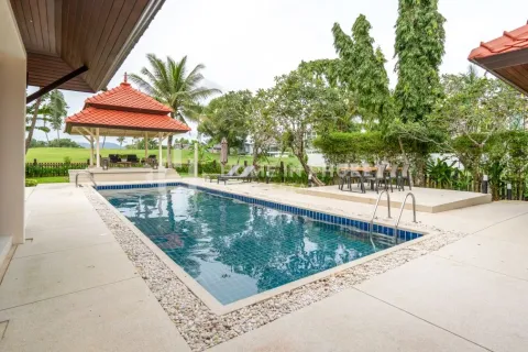 Casa de 3 dormitorios en Phuket, Tailandia № 146665 - foto 3