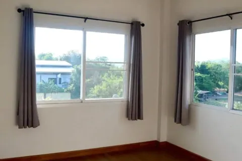Casa de 4 dormitorios en Pattaya, Tailandia № 155599 - foto 13