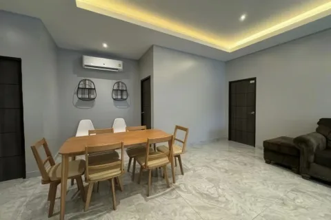 Casa de 3 dormitorios en Pattaya, Tailandia № 155602 - foto 8