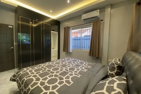 Casa de 3 dormitorios en Pattaya, Tailandia № 155602 - foto 12