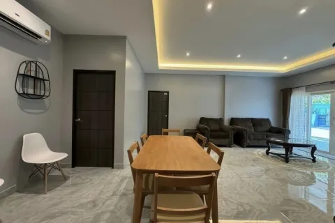 Casa de 3 dormitorios en Pattaya, Tailandia № 155602 - foto 7