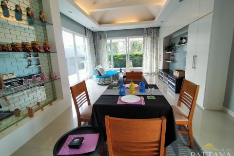 Casa de 3 dormitorios en Pattaya, Tailandia № 47437 - foto 8