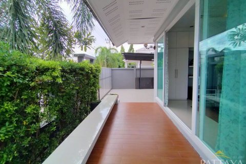 Casa de 3 dormitorios en Pattaya, Tailandia № 47437 - foto 20