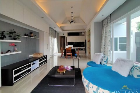 Casa de 3 dormitorios en Pattaya, Tailandia № 47437 - foto 18