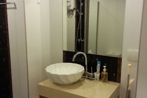 Condominio de 1 dormitorio en Jomtien Beach, Pattaya, Tailandia № 204034 - foto 6
