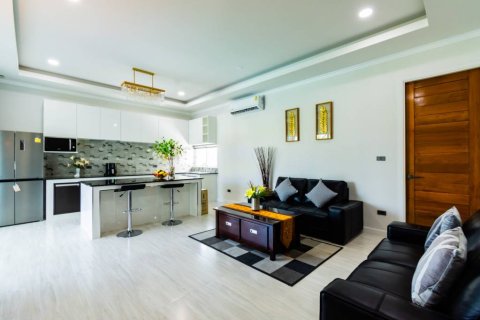 Chalet de 3 dormitorios en Hua Hin, Tailandia № 152404 - foto 5