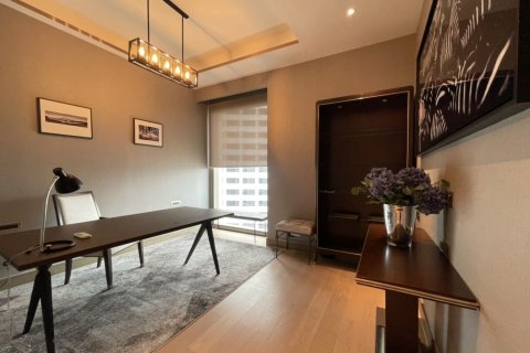 Condominio de 3 dormitorios en Bangkok, Tailandia № 180441 - foto 15